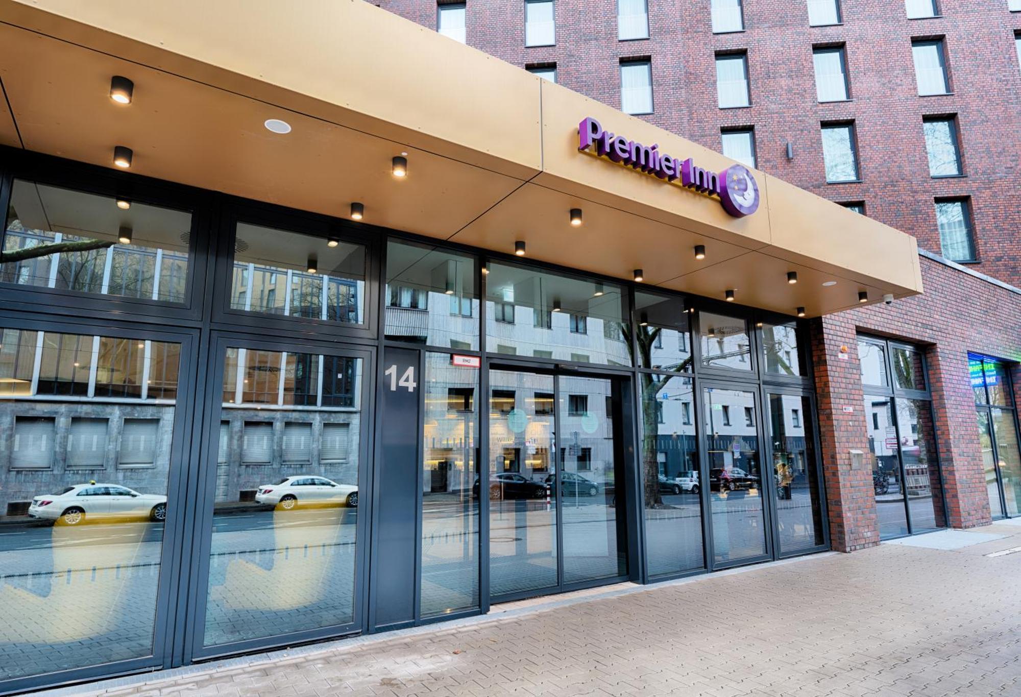 Premier Inn Duesseldorf City Friedrichstadt Exterior photo