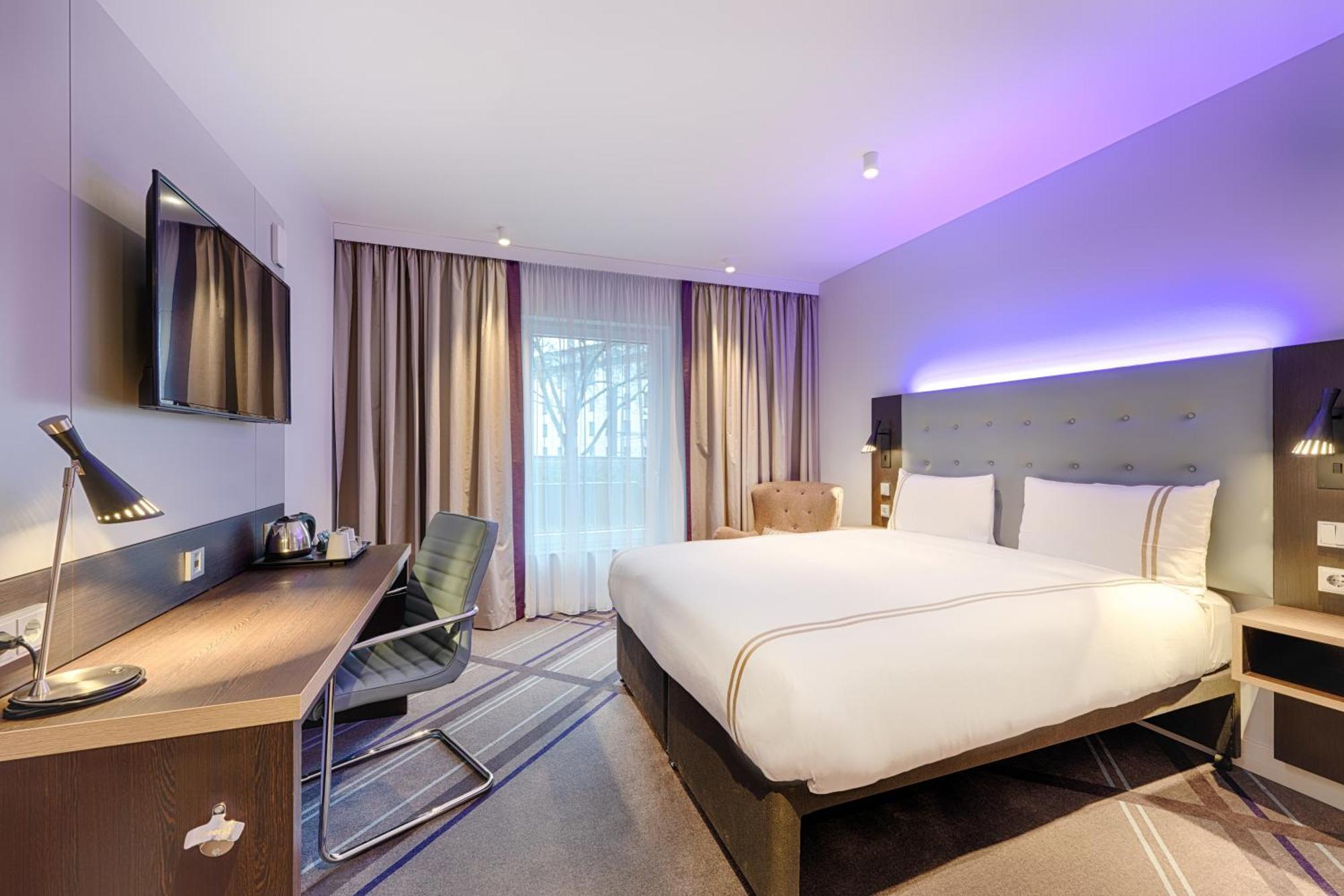 Premier Inn Duesseldorf City Friedrichstadt Exterior photo