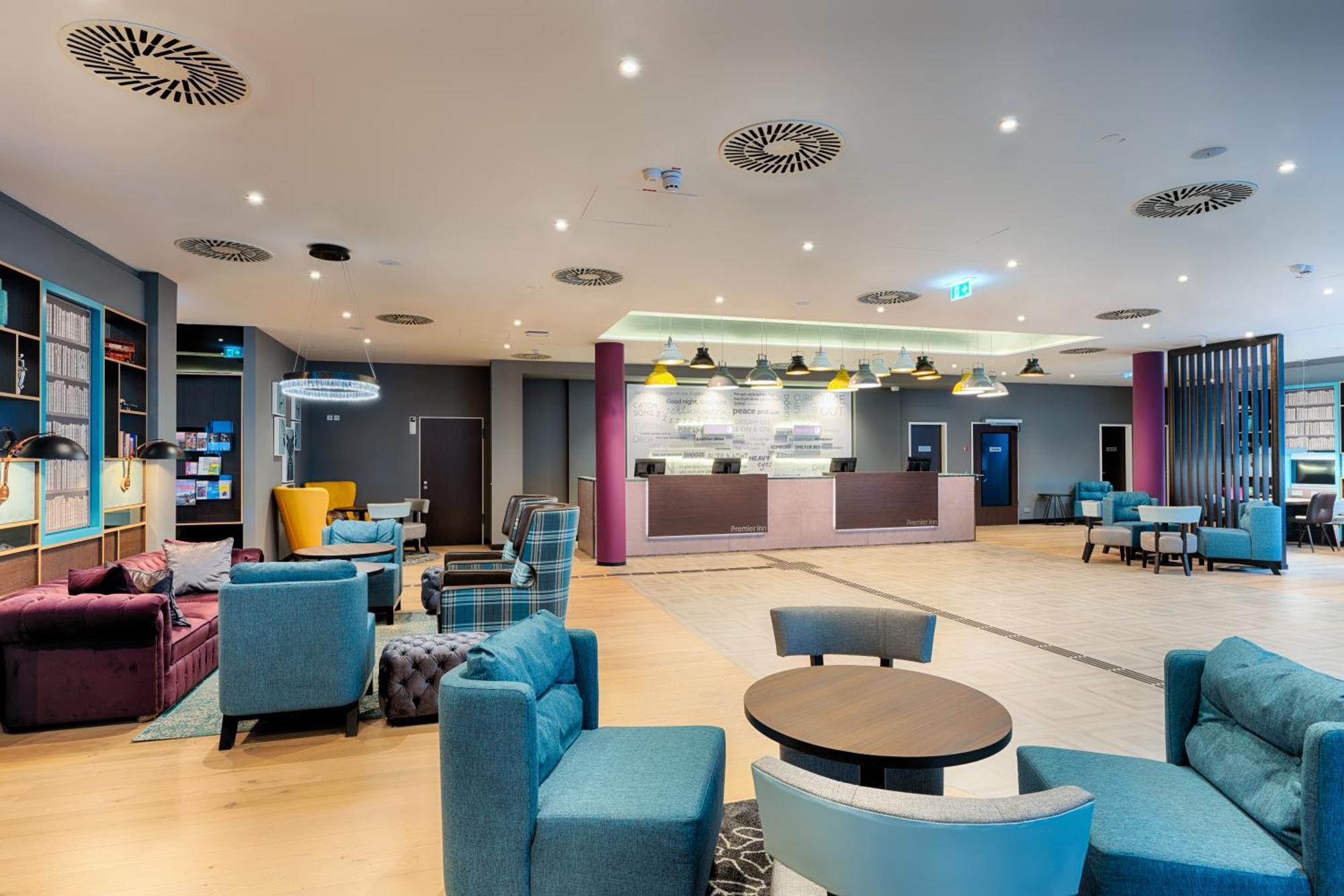 Premier Inn Duesseldorf City Friedrichstadt Exterior photo