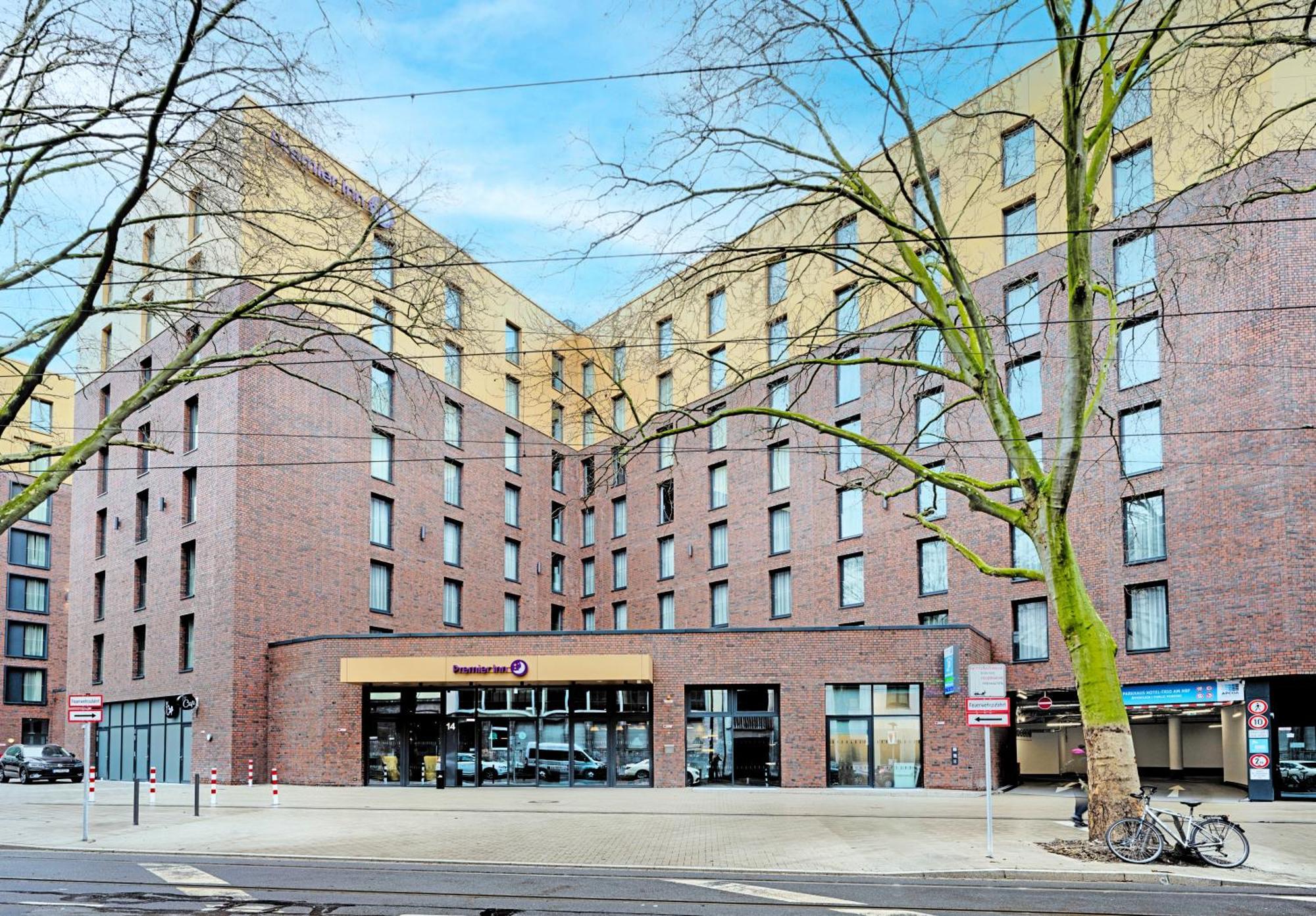 Premier Inn Duesseldorf City Friedrichstadt Exterior photo